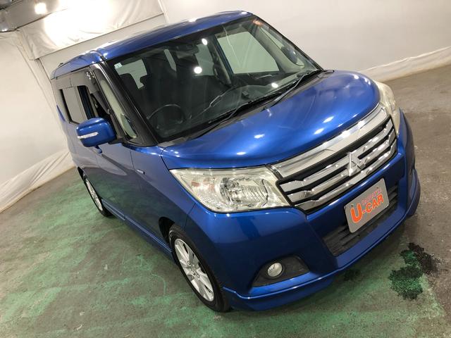 デリカＤ：２ハイブリッドＭＺ　焦げ穴／走行４７３５７キロ／フルセグナビ１年保証距離無制限　走行４７３５７キロ　フルセグナビ　バックカメラ　ブルートゥース　純正カーペットマット　助手席エアバッグ　オートライト　ＨＩＤヘッドランプ　アイドリングストップ　両側電動スライドドア（埼玉県）の中古車