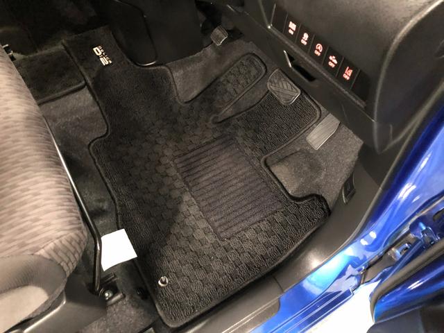 デリカＤ：２ハイブリッドＭＺ　焦げ穴／走行４７３５７キロ／フルセグナビ１年保証距離無制限　走行４７３５７キロ　フルセグナビ　バックカメラ　ブルートゥース　純正カーペットマット　助手席エアバッグ　オートライト　ＨＩＤヘッドランプ　アイドリングストップ　両側電動スライドドア（埼玉県）の中古車
