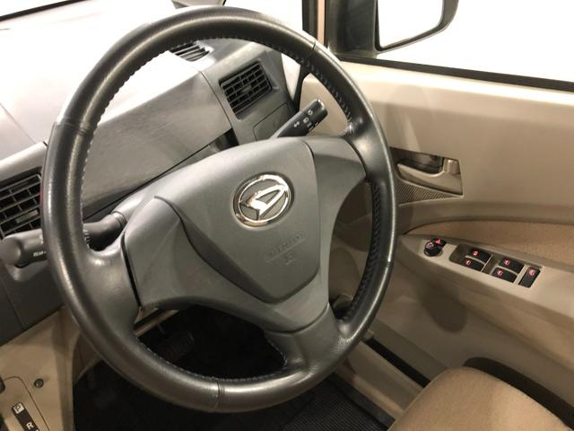 ムーヴＸ　車検整備付／走行５５６６８キロ／ＣＤチューナー／マット１年保証距離無制限　走行距離５５６６８キロ　ＣＤチューナー　純正カーペットマット　助手席エアバッグ　アイドリングストップ　プッシュボタンスタート　電動格納式ドアミラー　オートエアコン　キーフリー（埼玉県）の中古車