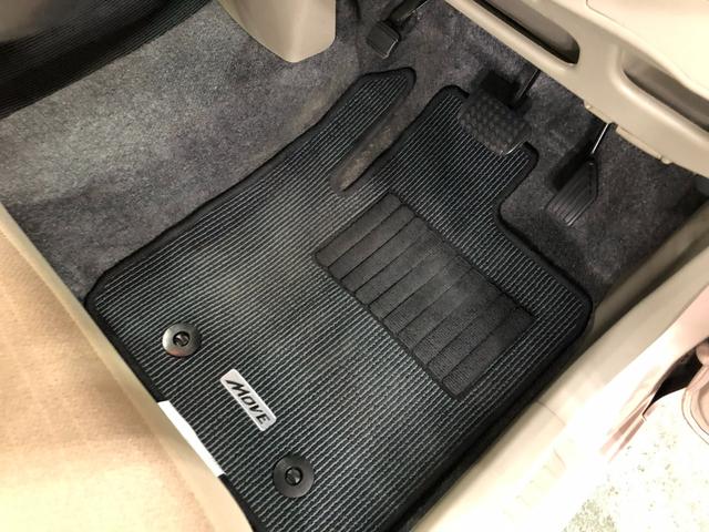 ムーヴＸ　車検整備付／走行５５６６８キロ／ＣＤチューナー／マット１年保証距離無制限　走行距離５５６６８キロ　ＣＤチューナー　純正カーペットマット　助手席エアバッグ　アイドリングストップ　プッシュボタンスタート　電動格納式ドアミラー　オートエアコン　キーフリー（埼玉県）の中古車