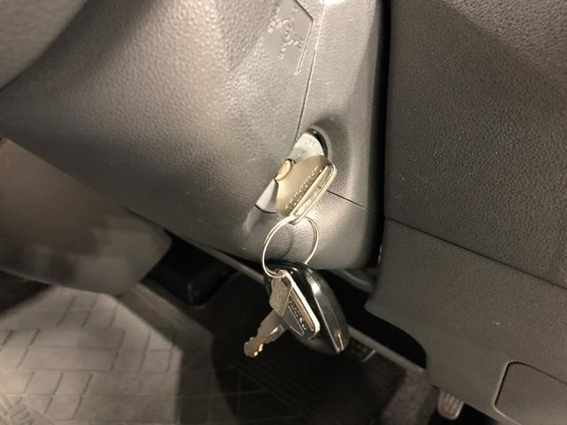 ハイゼットカーゴクルーズ　雹害／車検整備付／走行７２０６８キロ／純正マット１年保証距離無制限　走行距離７２０６８キロ　純正ＣＤチューナー　純正フロアマット　助手席エアバッグ　両側スライドドア　電動格納式ドアミラー（埼玉県）の中古車