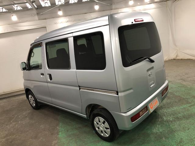 ハイゼットカーゴクルーズ　雹害／車検整備付／走行７２０６８キロ／純正マット１年保証距離無制限　走行距離７２０６８キロ　純正ＣＤチューナー　純正フロアマット　助手席エアバッグ　両側スライドドア　電動格納式ドアミラー（埼玉県）の中古車
