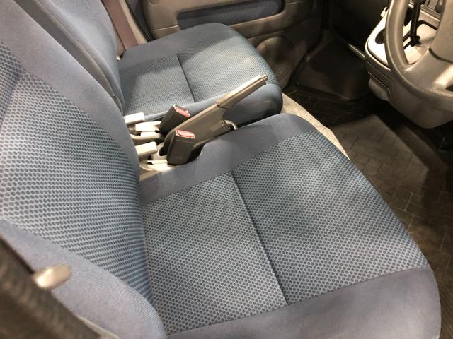 ハイゼットカーゴクルーズ　雹害／車検整備付／走行７２０６８キロ／純正マット１年保証距離無制限　走行距離７２０６８キロ　純正ＣＤチューナー　純正フロアマット　助手席エアバッグ　両側スライドドア　電動格納式ドアミラー（埼玉県）の中古車