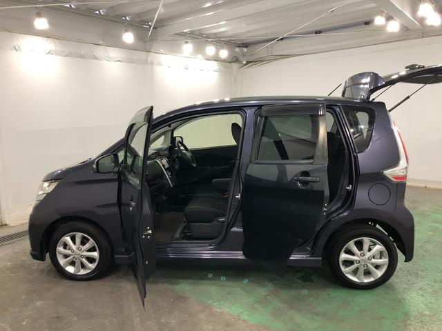 デイズハイウェイスター　Ｘ　雹害／車検整備付／走行１１７０８キロ１年保証距離無制限　走行距離１１７０８キロ　フルセグナビ　アラウンドビューモニター　ブルートゥース　純正マット　オートライト　ＨＩＤヘッドランプ　アイドリングストップ　電動格納式ドアミラー　キーフリー（埼玉県）の中古車