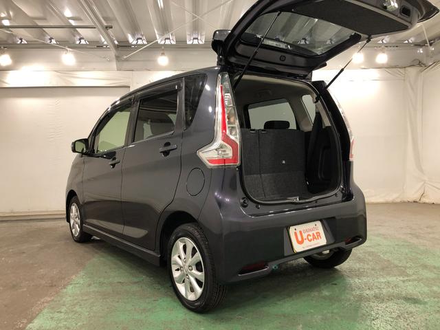 デイズハイウェイスター　Ｘ　雹害／車検整備付／走行１１７０８キロ１年保証距離無制限　走行距離１１７０８キロ　フルセグナビ　アラウンドビューモニター　ブルートゥース　純正マット　オートライト　ＨＩＤヘッドランプ　アイドリングストップ　電動格納式ドアミラー　キーフリー（埼玉県）の中古車