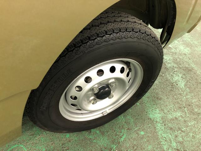 ハイゼットトラックジャンボエクストラ　走行１０６５４キロ／荷台作業灯／マット１年保証距離無制限　走行距離１０６５４キロ　純正フロアマット　助手席エアバック　クリアランスソナー　オートライト　ＬＥＤヘッドランプ　アイドリングストップ　プッシュボタンスタート　電動格納式ドアミラー（埼玉県）の中古車