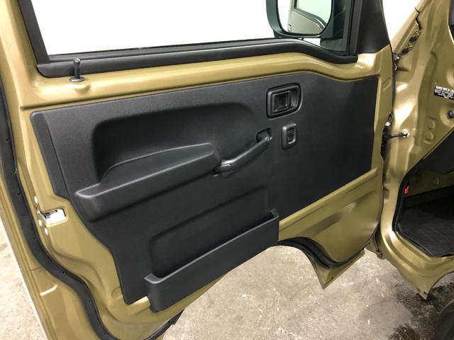 ハイゼットトラックジャンボエクストラ　走行１０６５４キロ／荷台作業灯／マット１年保証距離無制限　走行距離１０６５４キロ　純正フロアマット　助手席エアバック　クリアランスソナー　オートライト　ＬＥＤヘッドランプ　アイドリングストップ　プッシュボタンスタート　電動格納式ドアミラー（埼玉県）の中古車