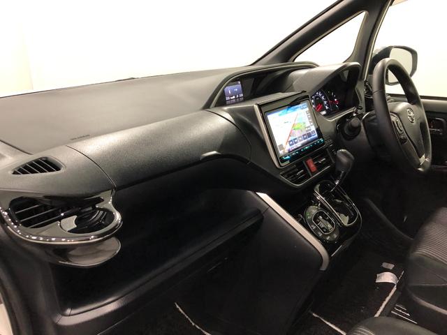 ヴォクシーＺＳ　煌II　走行５７０９８キロ／ナビ／後席モニター／４ＷＤ一年保証・走行距離無制限　走行５７０９８キロ　助手席エアバック　ＥＴＣ　純正カーペットマット　フルセグナビ　ブルートゥース　後席モニター　オートマチックハイビーム　オートライト　ＬＥＤヘッドライト（埼玉県）の中古車