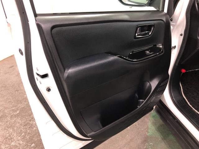 ヴォクシーＺＳ　煌II　走行５７０９８キロ／ナビ／後席モニター／４ＷＤ一年保証・走行距離無制限　走行５７０９８キロ　助手席エアバック　ＥＴＣ　純正カーペットマット　フルセグナビ　ブルートゥース　後席モニター　オートマチックハイビーム　オートライト　ＬＥＤヘッドライト（埼玉県）の中古車