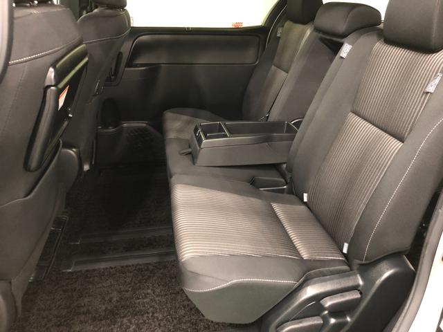 ヴォクシーＺＳ　煌II　走行５７０９８キロ／ナビ／後席モニター／４ＷＤ一年保証・走行距離無制限　走行５７０９８キロ　助手席エアバック　ＥＴＣ　純正カーペットマット　フルセグナビ　ブルートゥース　後席モニター　オートマチックハイビーム　オートライト　ＬＥＤヘッドライト（埼玉県）の中古車