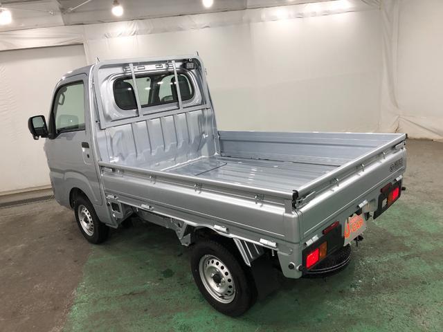 ハイゼットトラックスタンダード　走行３９４９キロ／ディスプレイオーディオ一年保証・走行距離無制限　走行３９４９キロ　助手席エアバック　ＥＴＣ　純正カーペットマット　ディスプレイオーディオ　バックカメラ　クリアランスソナー　ＬＥＤヘッドライト　アイドリングストップ（埼玉県）の中古車