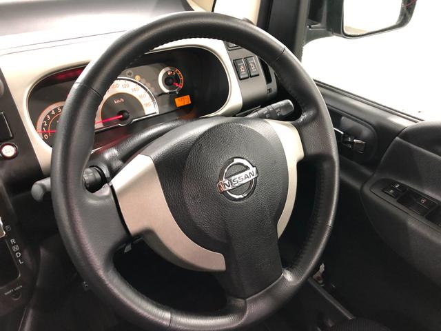 セレナハイウェイスター　走行４３９４３キロ／車検整備付／ナビ一年保証・走行距離無制限　走行４３９４３キロ　助手席エアバック　ＥＴＣ　純正カーペットマット　ワンセグナビ　ＤＶＤ　オートライト　ＨＩＤヘッドライト　両側電動スライドドア（埼玉県）の中古車