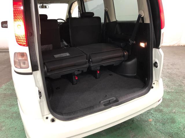 セレナハイウェイスター　走行４３９４３キロ／車検整備付／ナビ一年保証・走行距離無制限　走行４３９４３キロ　助手席エアバック　ＥＴＣ　純正カーペットマット　ワンセグナビ　ＤＶＤ　オートライト　ＨＩＤヘッドライト　両側電動スライドドア（埼玉県）の中古車