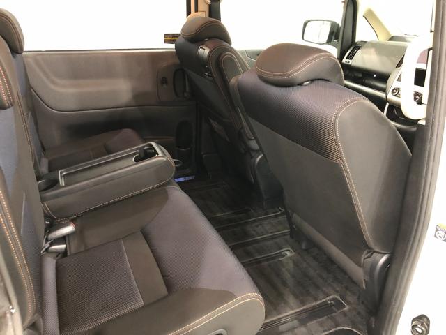 セレナハイウェイスター　走行４３９４３キロ／車検整備付／ナビ一年保証・走行距離無制限　走行４３９４３キロ　助手席エアバック　ＥＴＣ　純正カーペットマット　ワンセグナビ　ＤＶＤ　オートライト　ＨＩＤヘッドライト　両側電動スライドドア（埼玉県）の中古車