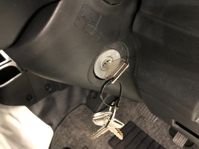 ハイゼットトラックスタンダードＳＡIIIｔ　走行２７３９７キロ／ナビ／オートマ一年保証・走行距離無制限　走行２７３９７キロ　純正カーペットマット　フルセグナビ　ブルートゥース　ＵＳＢ　ＤＶＤ　エアコン　パワステ（埼玉県）の中古車