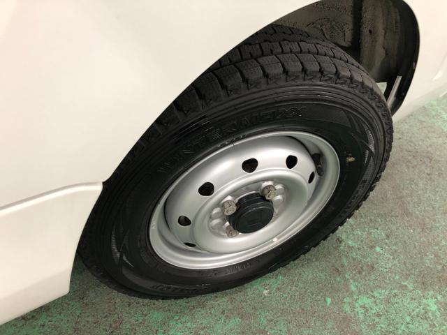 ハイゼットトラックスタンダードＳＡIIIｔ　走行２７３９７キロ／ナビ／オートマ一年保証・走行距離無制限　走行２７３９７キロ　純正カーペットマット　フルセグナビ　ブルートゥース　ＵＳＢ　ＤＶＤ　エアコン　パワステ（埼玉県）の中古車