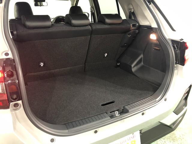 ロッキープレミアムＧ　走行５３２７キロ／ＬＥＤヘッドランプ／マット１年保証距離無制限　走行距離５３２７キロ　ＵＳＢソケット　純正マット　サイドエアバッグ　ＬＥＤヘッドランプ　アイドリングストップ　シートヒーター　オート格納式ドアミラー　プッシュボタンスタート（埼玉県）の中古車