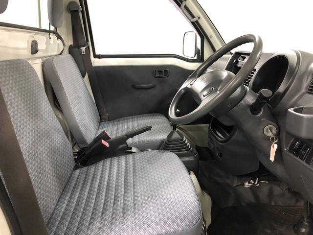 ハイゼットトラックスペシャル　農用パック　走行５８７８０キロ／車検整備付一年保証・走行距離無制限　走行５８７８０キロ　４ＷＤ　ＭＴ　純正カーペットマット　ＡＭＦＭラジオ　作業用ライト　ゴムプロテクター（埼玉県）の中古車