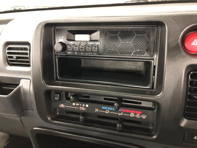 ハイゼットトラックスペシャル　農用パック　走行５８７８０キロ／車検整備付一年保証・走行距離無制限　走行５８７８０キロ　４ＷＤ　ＭＴ　純正カーペットマット　ＡＭＦＭラジオ　作業用ライト　ゴムプロテクター（埼玉県）の中古車