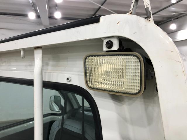 ハイゼットトラックスペシャル　農用パック　走行５８７８０キロ／車検整備付一年保証・走行距離無制限　走行５８７８０キロ　４ＷＤ　ＭＴ　純正カーペットマット　ＡＭＦＭラジオ　作業用ライト　ゴムプロテクター（埼玉県）の中古車