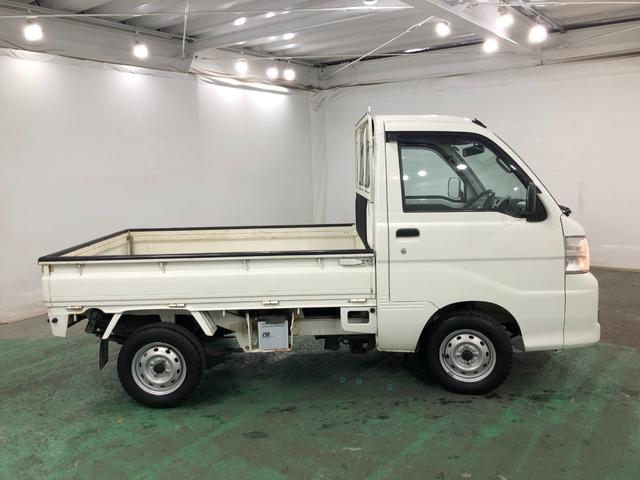 ハイゼットトラックスペシャル　農用パック　走行５８７８０キロ／車検整備付一年保証・走行距離無制限　走行５８７８０キロ　４ＷＤ　ＭＴ　純正カーペットマット　ＡＭＦＭラジオ　作業用ライト　ゴムプロテクター（埼玉県）の中古車