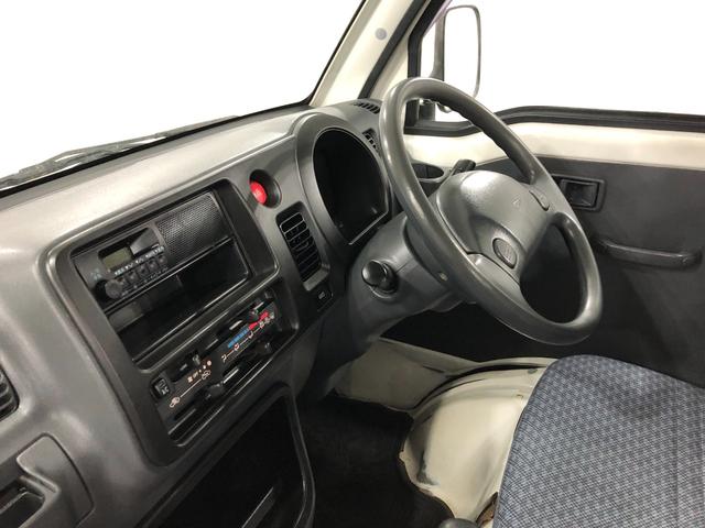 ハイゼットトラックスペシャル　農用パック　走行５８７８０キロ／車検整備付一年保証・走行距離無制限　走行５８７８０キロ　４ＷＤ　ＭＴ　純正カーペットマット　ＡＭＦＭラジオ　作業用ライト　ゴムプロテクター（埼玉県）の中古車