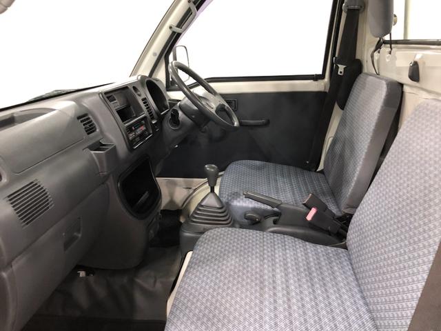 ハイゼットトラックスペシャル　農用パック　走行５８７８０キロ／車検整備付一年保証・走行距離無制限　走行５８７８０キロ　４ＷＤ　ＭＴ　純正カーペットマット　ＡＭＦＭラジオ　作業用ライト　ゴムプロテクター（埼玉県）の中古車