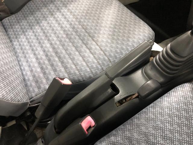 ハイゼットトラックスペシャル　農用パック　走行５８７８０キロ／車検整備付一年保証・走行距離無制限　走行５８７８０キロ　４ＷＤ　ＭＴ　純正カーペットマット　ＡＭＦＭラジオ　作業用ライト　ゴムプロテクター（埼玉県）の中古車