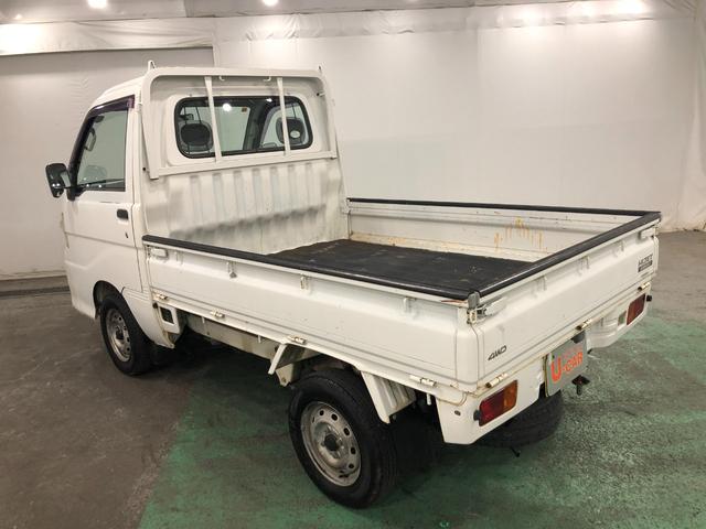 ハイゼットトラックエアコン・パワステ　スペシャル　４ＷＤ／走行７６２８９キロ１年保証距離無制限　走行距離７６２８９キロ　４ＷＤ　ＦＭＡＭラジオ　純正フロアマット　マニュアルエアコン（埼玉県）の中古車