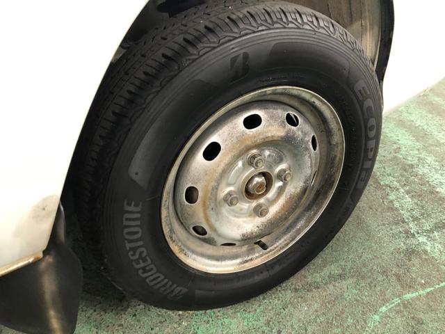 ハイゼットトラックエアコン・パワステ　スペシャル　４ＷＤ／走行７６２８９キロ１年保証距離無制限　走行距離７６２８９キロ　４ＷＤ　ＦＭＡＭラジオ　純正フロアマット　マニュアルエアコン（埼玉県）の中古車