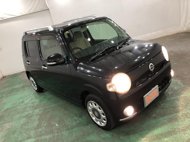 ミラココアココアプラスＸ　走行１０６７６８キロ／車検整備付／タイヤ交換一年保証・走行距離無制限　走行１０６７６８キロ　助手席エアバック　純正カーペットマット　ベンチシート　ホイールキャップ　キーフリー（埼玉県）の中古車