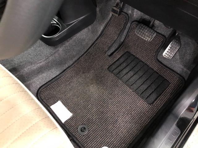 ミラココアココアプラスＸ　走行１０６７６８キロ／車検整備付／タイヤ交換一年保証・走行距離無制限　走行１０６７６８キロ　助手席エアバック　純正カーペットマット　ベンチシート　ホイールキャップ　キーフリー（埼玉県）の中古車