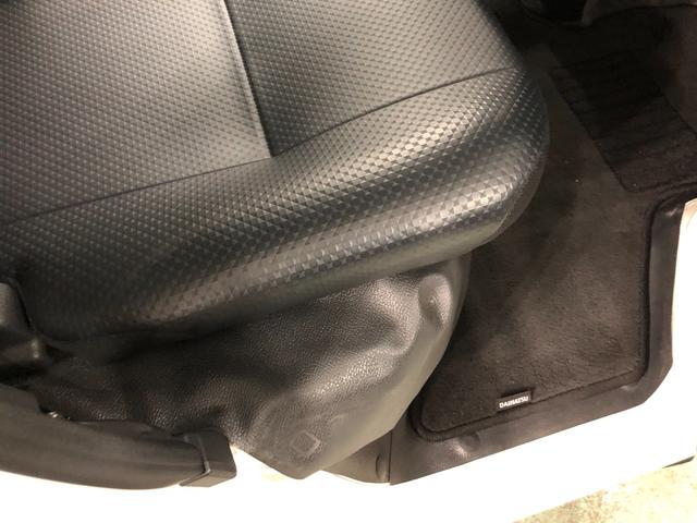 ハイゼットカーゴスペシャル　走行２３４５７キロ／間仕切カーテン／ドラレコ１年保証距離無制限　走行距離２３４５７キロ　ディスプレイオーディオ　ブルートゥース　ドラレコ　純正マット　助手席エアバック　クリアランスソナー　オートライト　アイドリングストップ　両側スライドドア（埼玉県）の中古車