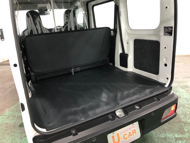 ハイゼットカーゴスペシャル　走行２３４５７キロ／間仕切カーテン／ドラレコ１年保証距離無制限　走行距離２３４５７キロ　ディスプレイオーディオ　ブルートゥース　ドラレコ　純正マット　助手席エアバック　クリアランスソナー　オートライト　アイドリングストップ　両側スライドドア（埼玉県）の中古車