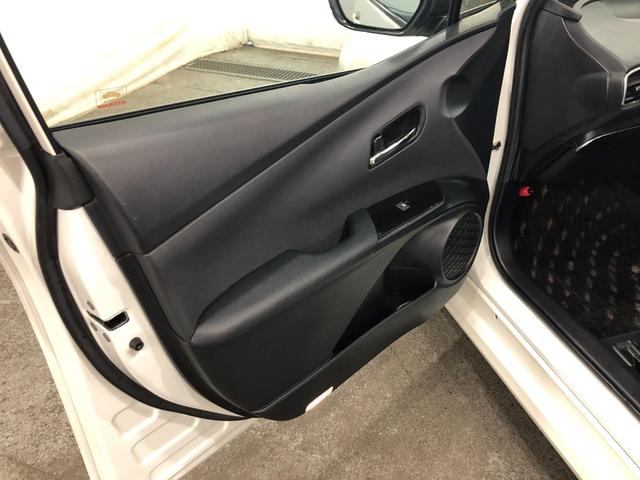 プリウスＡプレミアム　車検整備付／走行３７０７３キロ／フルセグナビ１年保証距離無制限　走行距離３７０７３キロ　フルセグナビ　バックカメラ　ブルートゥース　ドラレコ　純正マット　サイドエアバッグ　ＬＥＤヘッドランプ　シートヒーター　プッシュスタート　キーフリー（埼玉県）の中古車