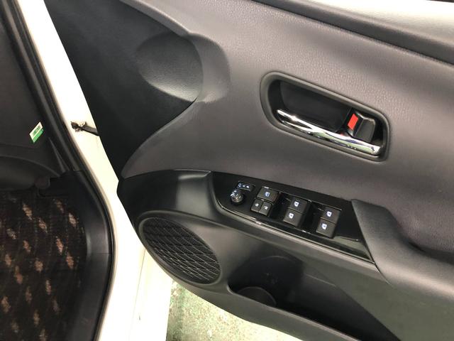 プリウスＡプレミアム　車検整備付／走行３７０７３キロ／フルセグナビ１年保証距離無制限　走行距離３７０７３キロ　フルセグナビ　バックカメラ　ブルートゥース　ドラレコ　純正マット　サイドエアバッグ　ＬＥＤヘッドランプ　シートヒーター　プッシュスタート　キーフリー（埼玉県）の中古車