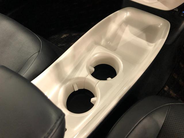 プリウスＡプレミアム　車検整備付／走行３７０７３キロ／フルセグナビ１年保証距離無制限　走行距離３７０７３キロ　フルセグナビ　バックカメラ　ブルートゥース　ドラレコ　純正マット　サイドエアバッグ　ＬＥＤヘッドランプ　シートヒーター　プッシュスタート　キーフリー（埼玉県）の中古車