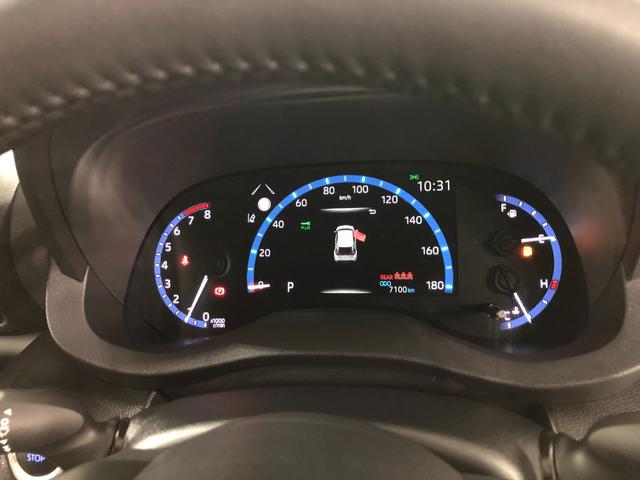 ヤリスクロスＺ　走行７１００キロ／ディスプレイオーディオ／バックカメラ一年保証・走行距離無制限　走行７１００キロ　ディスプレイオーディオ　ブルートゥース　バックカメラ　クリアランスソナー　オートライト　ＬＥＤヘッドライト　シートヒーター（埼玉県）の中古車