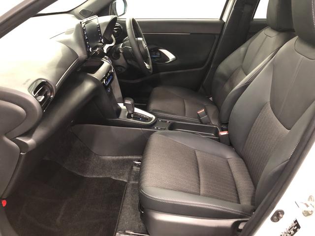 ヤリスクロスＺ　走行７１００キロ／ディスプレイオーディオ／バックカメラ一年保証・走行距離無制限　走行７１００キロ　ディスプレイオーディオ　ブルートゥース　バックカメラ　クリアランスソナー　オートライト　ＬＥＤヘッドライト　シートヒーター（埼玉県）の中古車