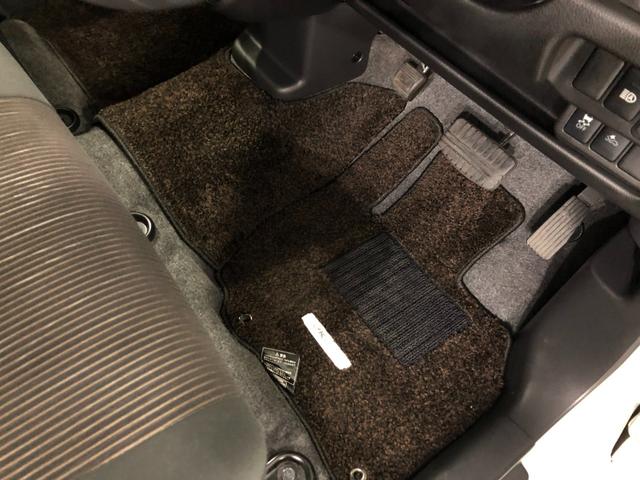 ｅＫカスタムＧセーフティパッケージ　走行４６８９７キロ／ＣＤチューナー１年保証距離無制限　走行距離４６８９７キロ　ＣＤチューナー　純正マット　助手席エアバッグ　オートライト　ＨＩＤヘッドランプ　プッシュボタンスタート　電動格納式ドアミラー（埼玉県）の中古車