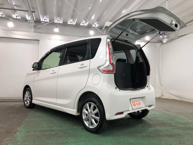 ｅＫカスタムＧセーフティパッケージ　走行４６８９７キロ／ＣＤチューナー１年保証距離無制限　走行距離４６８９７キロ　ＣＤチューナー　純正マット　助手席エアバッグ　オートライト　ＨＩＤヘッドランプ　プッシュボタンスタート　電動格納式ドアミラー（埼玉県）の中古車