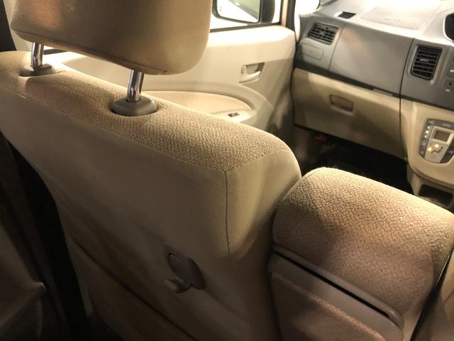 ムーヴL 走行47332キロ/CDチューナー/キーレス一年保証・走行距離無制限 走行47332キロ 運転席助手席エアバック 純正カーペットマット アイドリングストップ ベンチシート ホイールキャップ 電動格納ミラー(埼玉県)の中古車