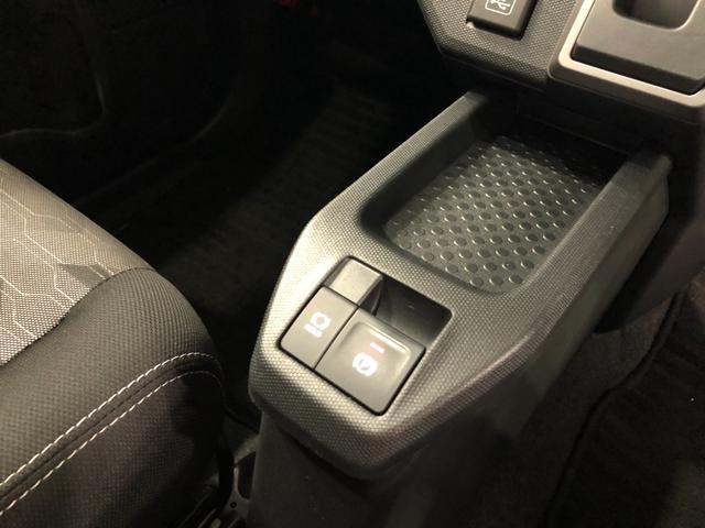 タフトG ダーククロムベンチャー 走行13175キロ/ナビ一年保証・走行距離無制限 走行13175キロ フルセグナビ ブルートゥース バックカメラ クリアランスソナー オートライト LEDヘッドライト シートヒーター(埼玉県)の中古車