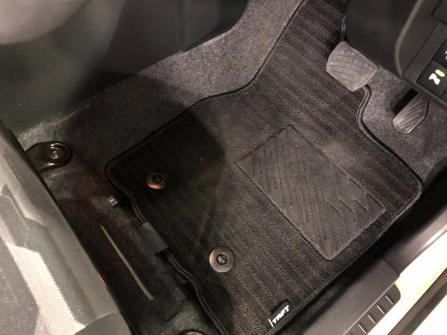 タフトＧ　クロムベンチャー　走行４３０７キロ／ナビ／バックカメラ１年保証距離無制限　走行距離４３０７キロ　フルセグナビ　バックカメラ　ブルートゥース　純正マット　サイドエアバッグ　ＬＥＤヘッドランプ　アイドリングストップ　シートヒーター　オート格納式ドアミラー（埼玉県）の中古車