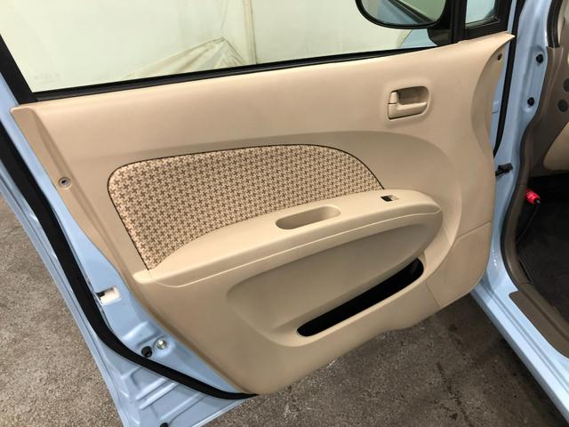 キャロルＧＳ　車検整備付／走行２５０４０キロ／ＣＤチューナー／マット１年保証距離無制限　走行距離２５０４０キロ　車検整備付　ＣＤチューナー　純正カーペットマット　電動格納式ドアミラー　マニュアルエアコン（埼玉県）の中古車