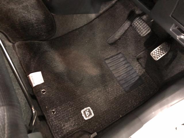 ｂＢＺエアロパッケージ　走行１０２６５４キロ／ナビ／ベンチシート一年保証・走行距離無制限　走行１０２６５４キロ　助手席エアバック　純正カーペットマット　ワンセグナビ　ＤＶＤ　ベンチシート（埼玉県）の中古車