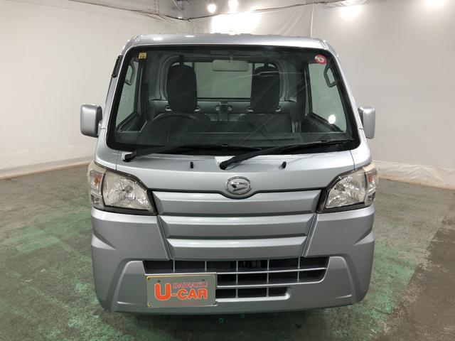 ハイゼットトラックスタンダード 走行58539キロ/車検整備付/タイヤ4本交換一年保証・走行距離無制限 走行58539キロ 5速MT 4WD エアコン パワステ 助手席エアバック 純正カーペットマット(埼玉県)の中古車