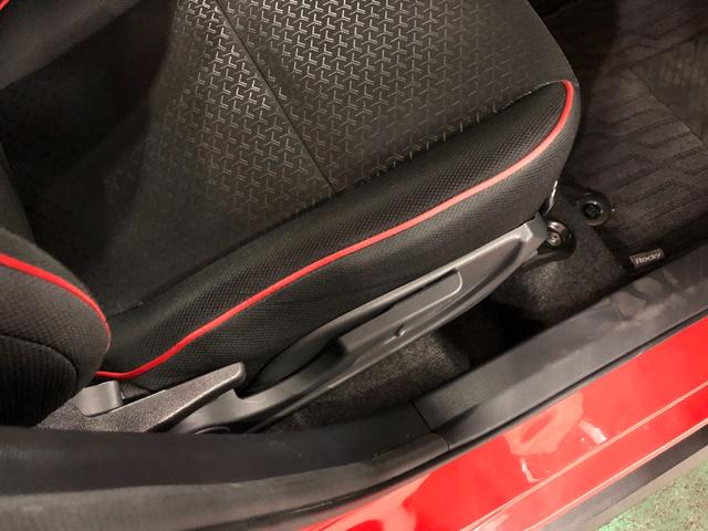 ロッキーＧ　走行５０２９６キロ／フルセグナビ／バックカメラ／ドラレコ１年保証距離無制限　走行距離５０２９６キロ　フルセグナビ　バックカメラ　ドラレコ　純正マット　サイドエアバッグ　ＬＥＤヘッドランプ　アイドリングストップ　シートヒーター　オート格納式ドアミラー（埼玉県）の中古車