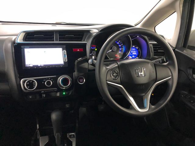 フィット１３Ｇ・Ｆパッケージ　走行３１３５５キロ／雹害／ナビ／ＥＴＣ一年保証・走行距離無制限　走行３１３５５キロ　ワンセグナビ　バックカメラ　ブルートゥース　ＤＶＤ　助手席エアバック　純正カーペットマット（埼玉県）の中古車