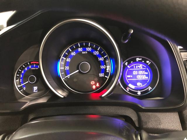 フィット１３Ｇ・Ｆパッケージ　走行３１３５５キロ／雹害／ナビ／ＥＴＣ一年保証・走行距離無制限　走行３１３５５キロ　ワンセグナビ　バックカメラ　ブルートゥース　ＤＶＤ　助手席エアバック　純正カーペットマット（埼玉県）の中古車